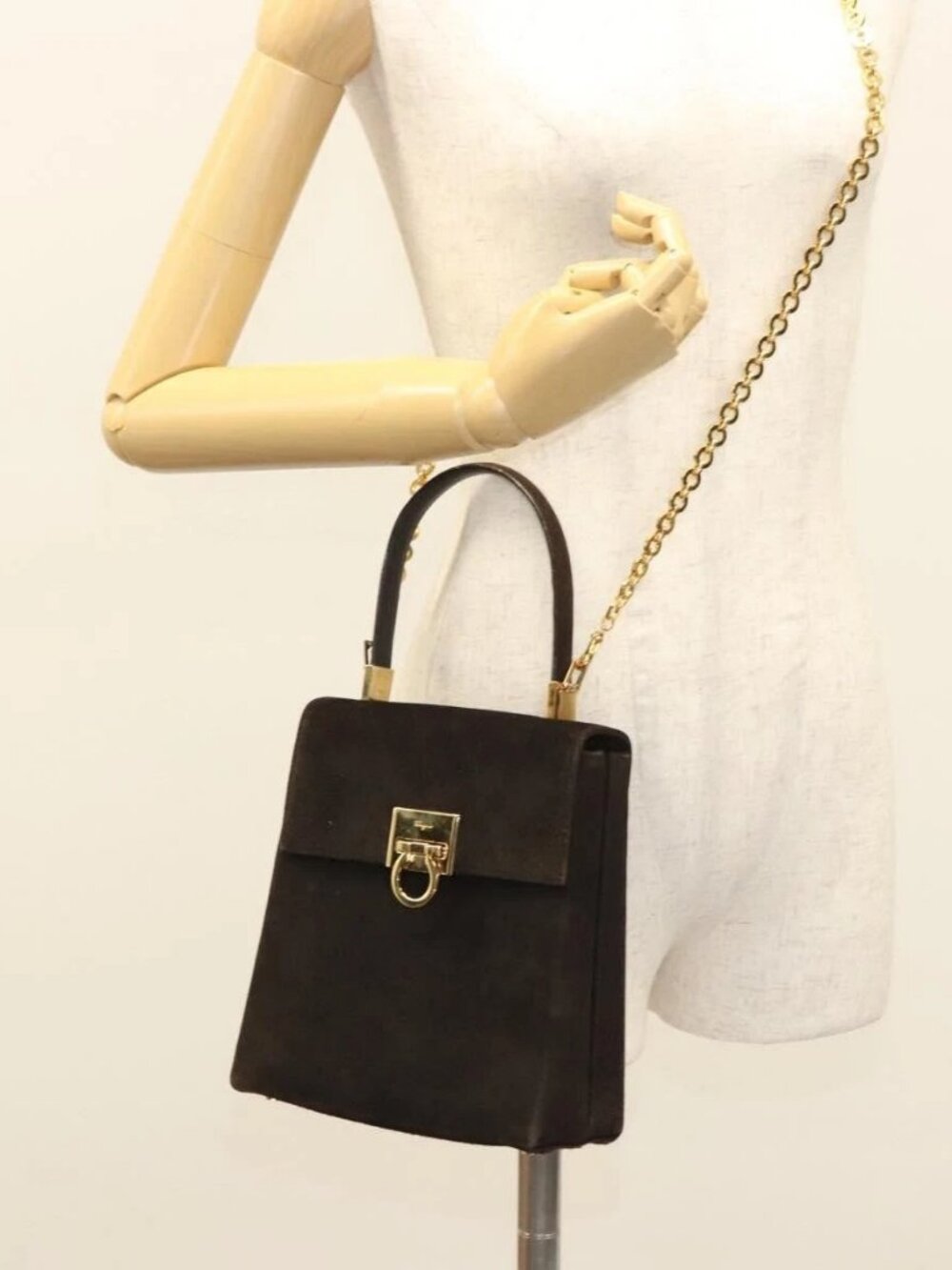 Salvatore Ferragamo Gancini Hand Bag Suede 2way Black Gold Auth BA2414 - Picture 14 of 16